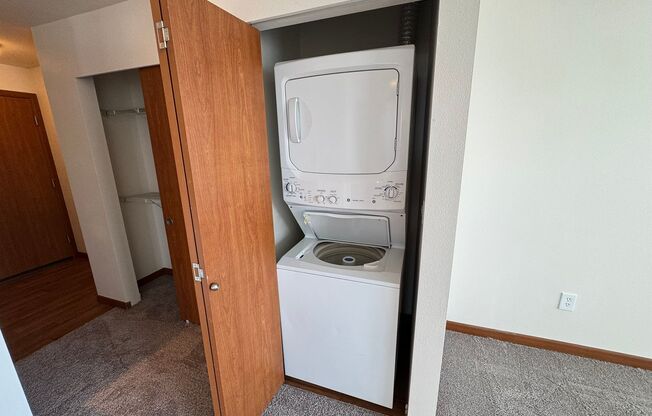 2 beds, 1 bath, 740 sqft, $1,949, Unit C403