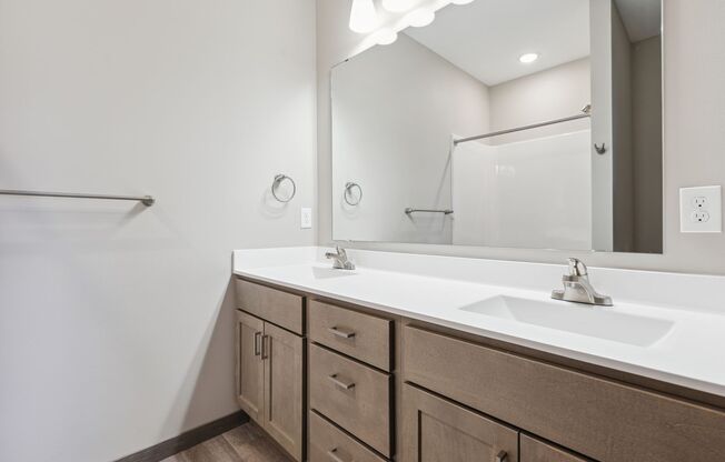 2 beds, 2 baths, 1,188 sqft, $2,100