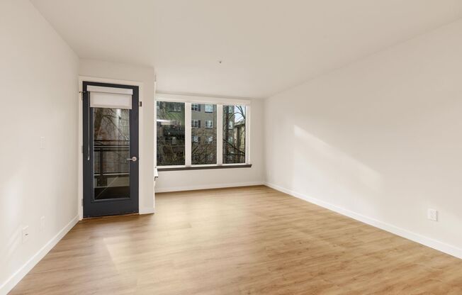 1 bed, 1 bath, 634 sqft, $2,345, Unit 309