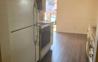 2 beds, 1 bath, $1,525, Unit # 1