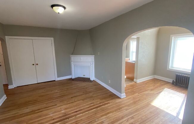 Updated 1 BR/ 1Bathroom Brewer's Hill Apartment