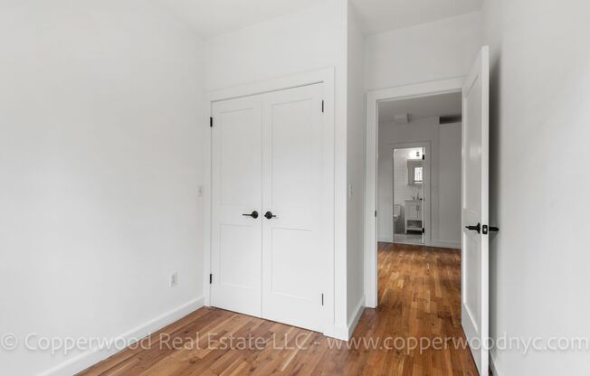 2 beds, 1 bath, $4,495, Unit 24