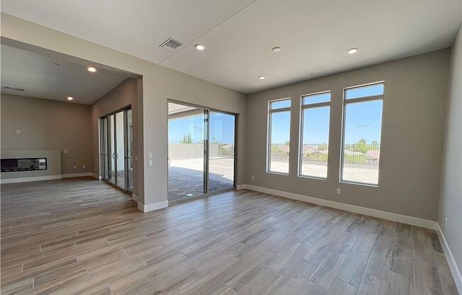 STUNNING BRAND NEW BUILD! 5 BED / 6 BATH, STRIP VIEWS, WITH POOL COMING SOON!