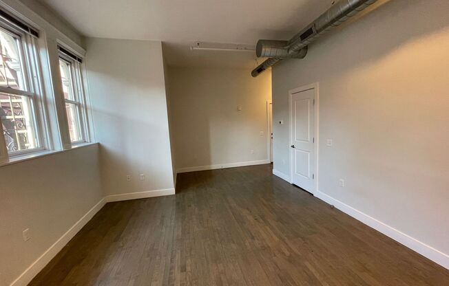 Studio, 1 bath, $1,725, Unit 132 Temple St