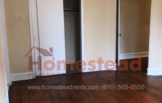 2 beds, 1 bath, $1,100