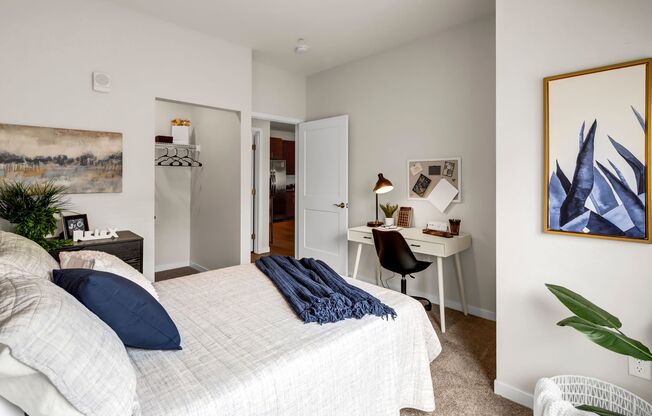 2 beds, 2 baths, 1,098 sqft, $1,925, Unit 120