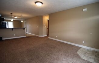 2 beds, 1 bath, 1,000 sqft, $1,050, Unit B16