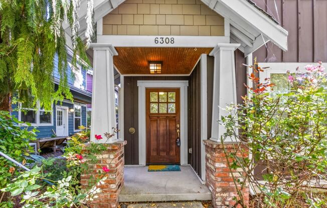 2bd/1.75Ba Seattle Townhouse