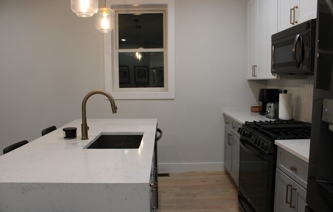 161 COTTAGE ST