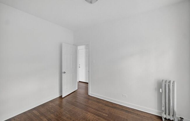 3 beds, 2 baths, 1,250 sqft, $2,600, Unit 6585-3