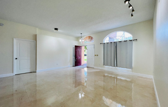 3909 YELLOW FINCH LN