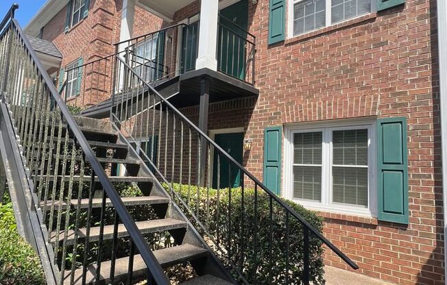 2 beds, 2.5 baths, $1,400, Unit # 33