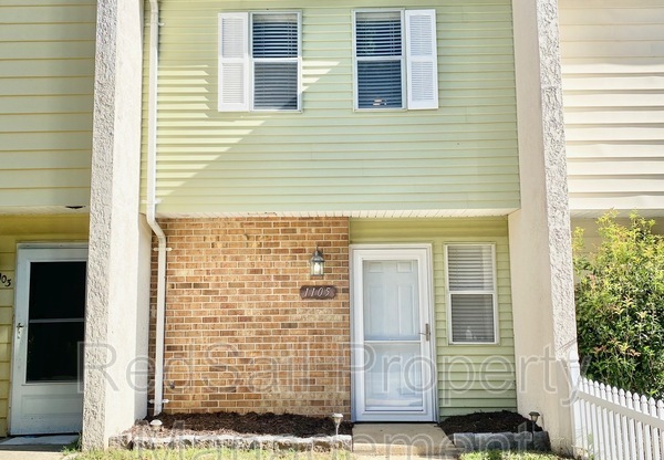 1105 OLD DENBIGH BLVD