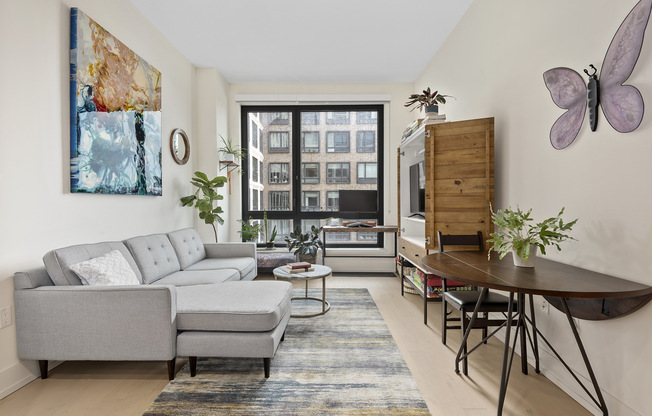 1 bed, 1 bath, 646 sqft, $5,000, Unit 405