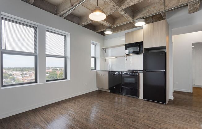 2 beds, 1 bath, 451 sqft, $2,500, Unit 1211