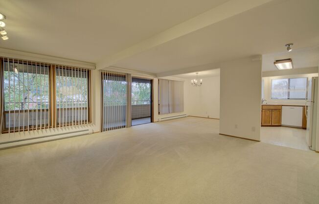 2bd/1.75ba Mercer Island Condo