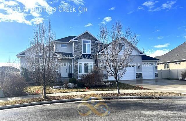 1611 W HUNTERS CRK CIR