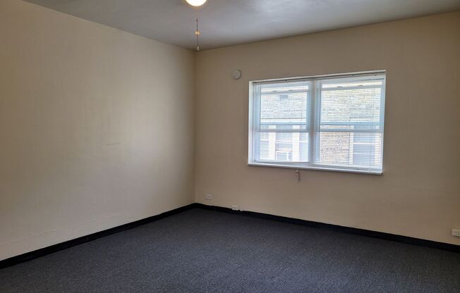 Studio, 1 bath, $825, Unit 209