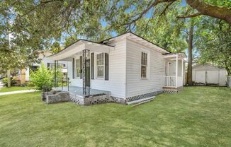 Renovated 3 Bed / 2 Bath Home near to downtown!