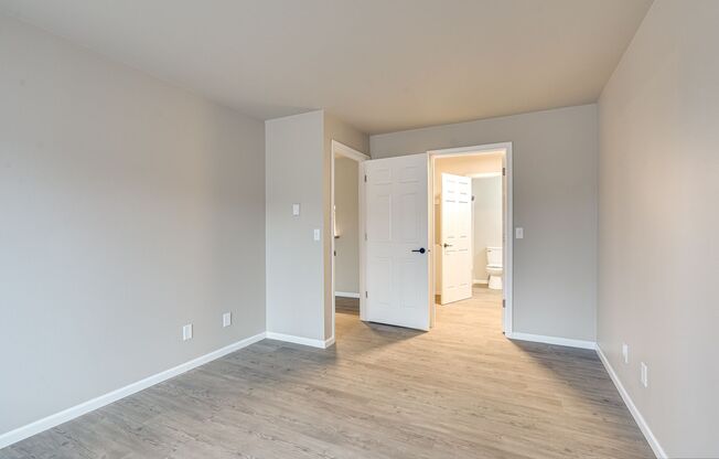 2 beds, 2 baths, 950 sqft, $1,499, Unit 307