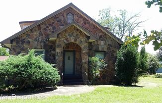906 South Mitchell Street