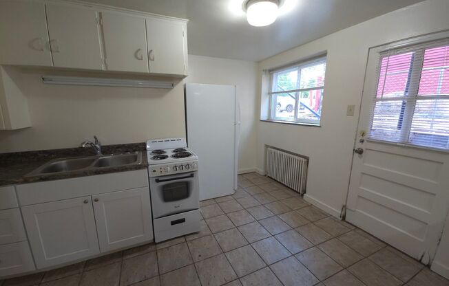 10 beds, 5 baths, $18,850, Unit 1122 12th Street Annex