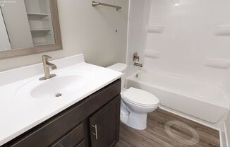 2 beds, 1 bath, $1,050, Unit #16