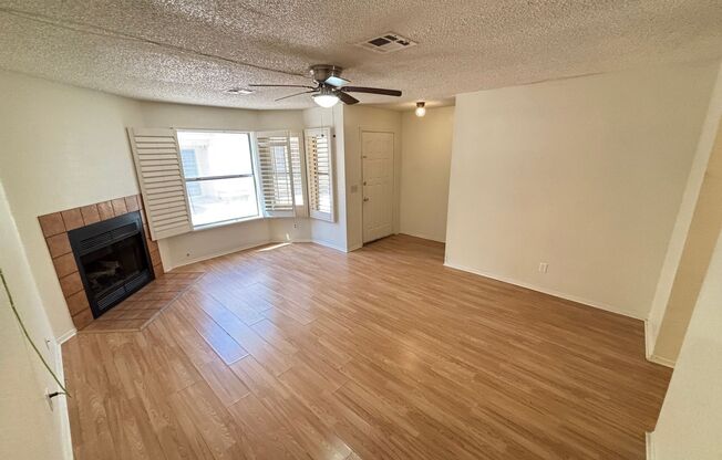 Gorgeous 2BD / 2.5BATH home located in Summerfield Village!