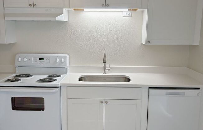 2 beds, 1 bath, 845 sqft, $1,625, Unit 28