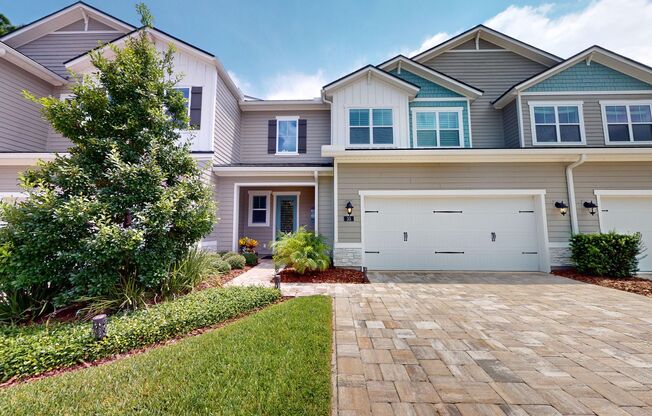 Stunning Three-Bedroom Townhome for Rent in Oakwood at Nocatee!