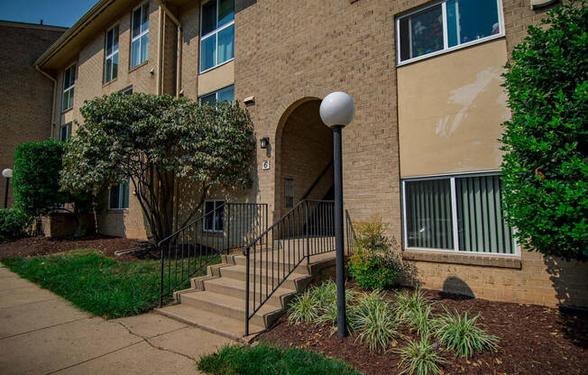 Maplewood Villas Apartments Building Exterior 103