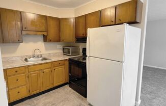 1 bed, 1 bath, $1,095, Unit Apt 3C