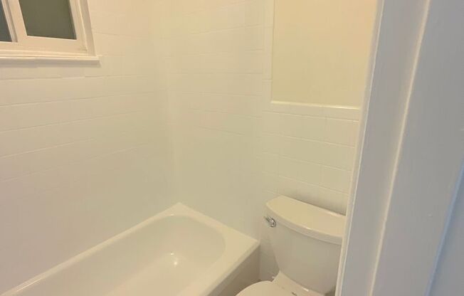 1 bed, 1 bath, 620 sqft, $1,299, Unit 201