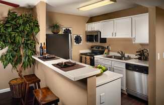 Fully Equipped Kitchen at Renaissance Terrace, Long Beach