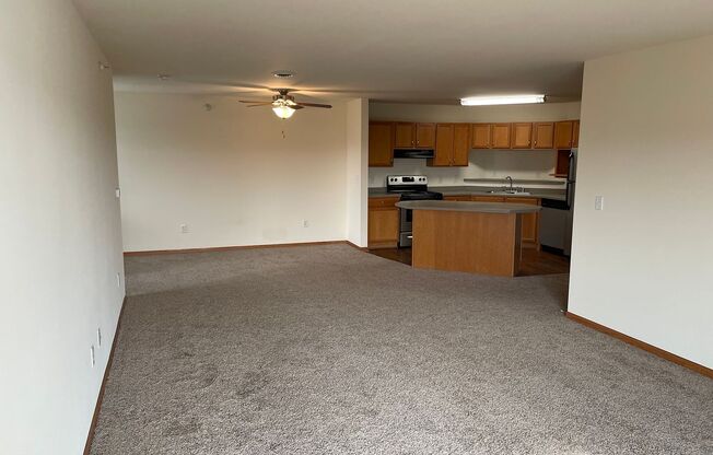 2 beds, 2 baths, 1,223 sqft, $1,730, Unit 931-301