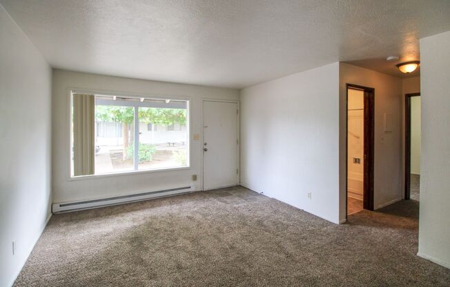 4004 4030 WARD DR NE