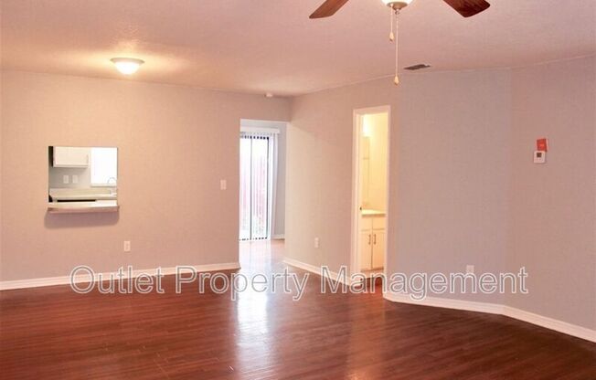 6291 Arlington Court Unit #215