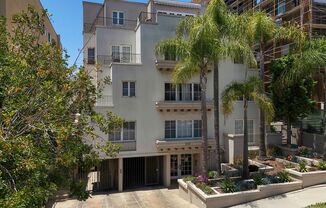 545 Glenrock Ave