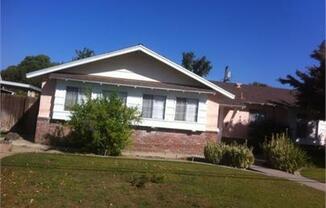 SW Bakersfield 3 bed/2bath