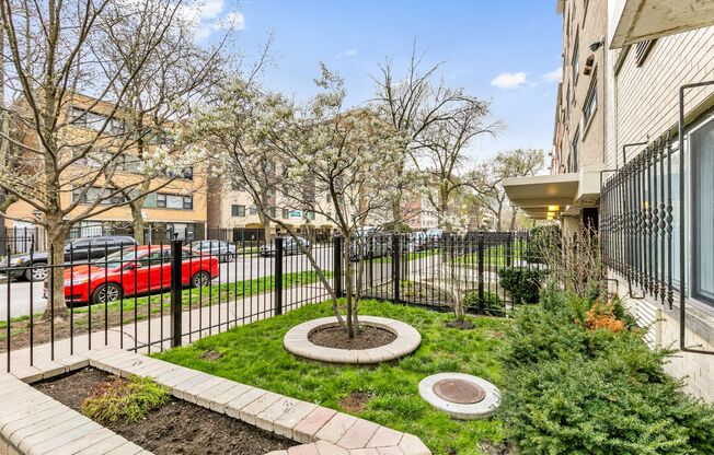 1 bed, 1 bath, 653 sqft, $1,735, Unit 4A