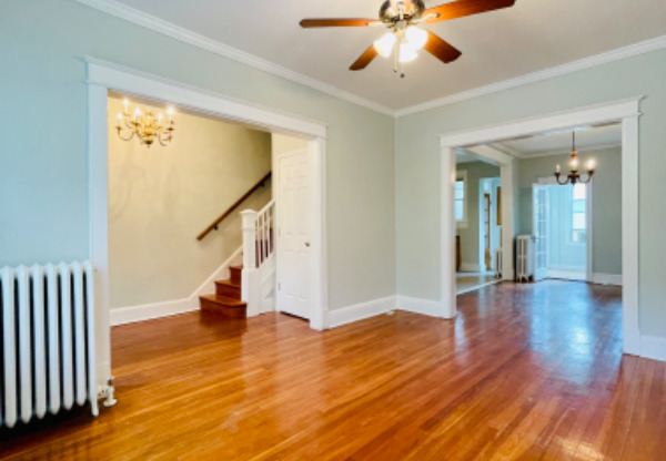 341 BRYANT ST NE