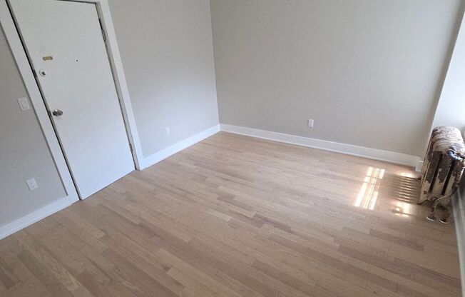 090 - 29 BENTLEY REALTY, LLC