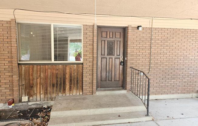 3 Bd 3 Ba Duplex Home in Holladay