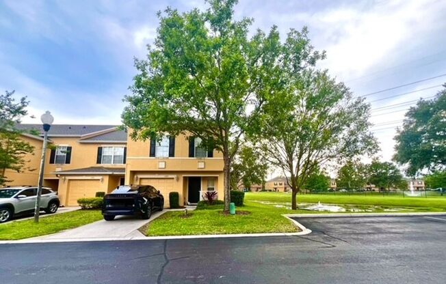 OVIEDO RENTAL- Inviting 2 story 3 bd 2.5 bath townhouse located in Hawthorne Glen - Move in July 3,2025!!