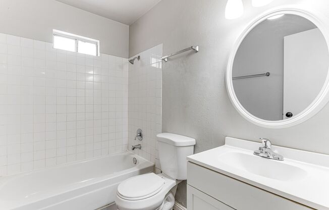 HOUSING CHOICE VOUCHER APPROVED! **MOVE IN SPECIAL! $500 OFF FIRST MONTH'S RENT!**