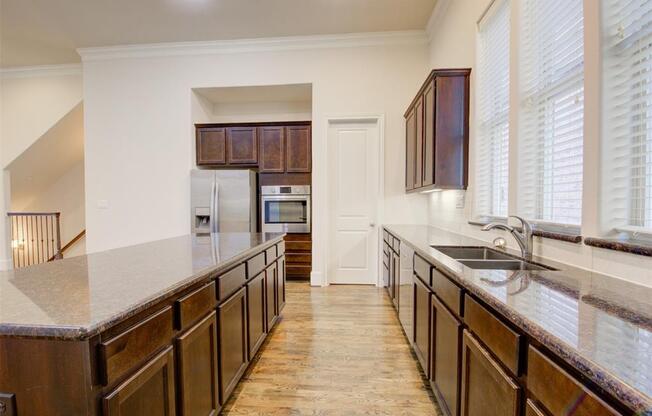 9627 FANNIN STA W