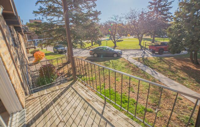 2 beds, 1 bath, 805 sqft, $820, Unit 1346-219