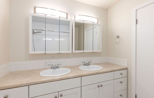 2 beds, 1 bath, 970 sqft, $2,395, Unit 009