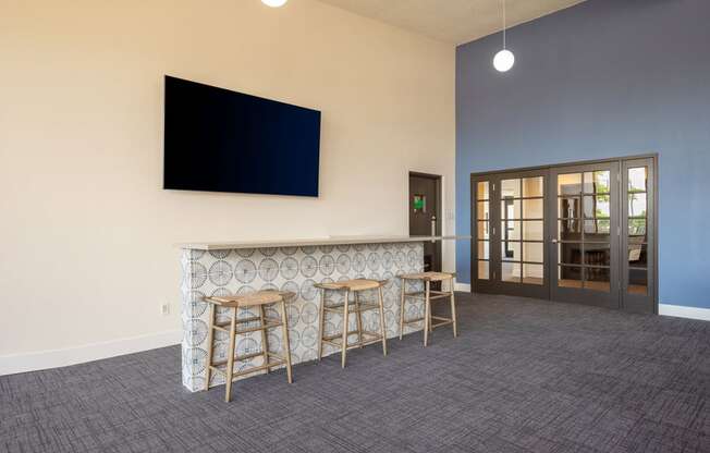 Clubhouse Tv and Bar
