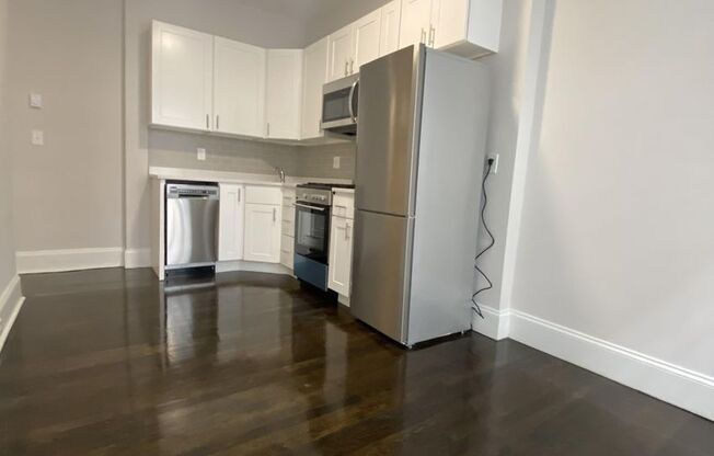 Luxury 2-Bedroom Apartment in Back Bay  – Clearwater St $4,150/month | 2 Bed • 1 Bath